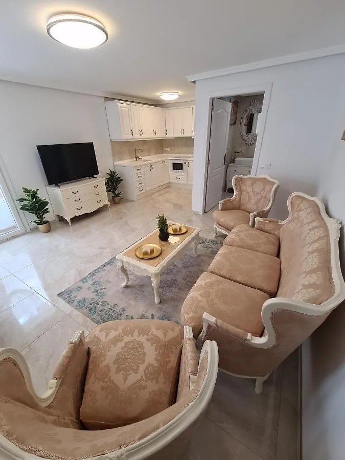 Retro 1 Bedroom Apartment Chayofa