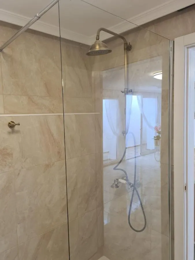 Retro 1 Bedroom Apartment Chayofa